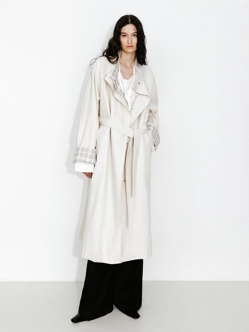 Funnel Neck Colorblock Cuff Trench Coat in Cream
