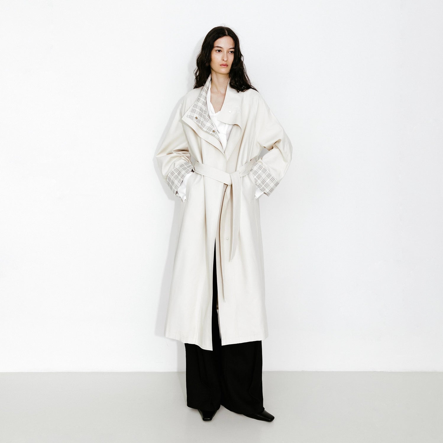 Funnel Neck Colorblock Cuff Trench Coat in Cream