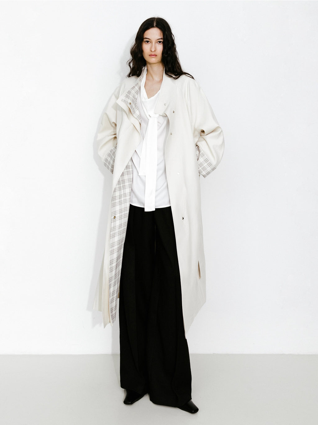 Funnel Neck Colorblock Cuff Trench Coat in Cream