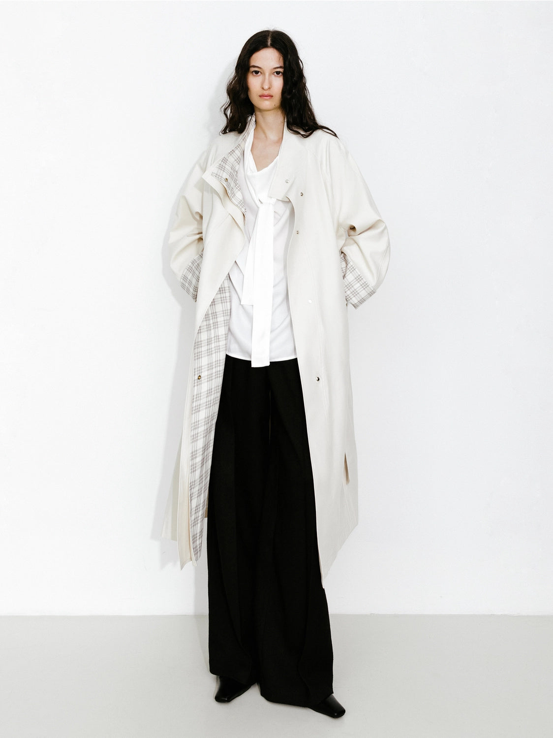 Funnel Neck Colorblock Cuff Trench Coat in Cream